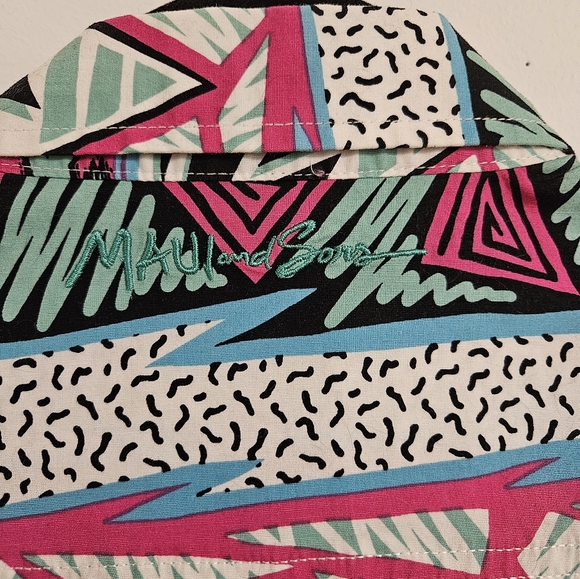 Vintage Hawaiian 80s button up - Picture 4 of 5